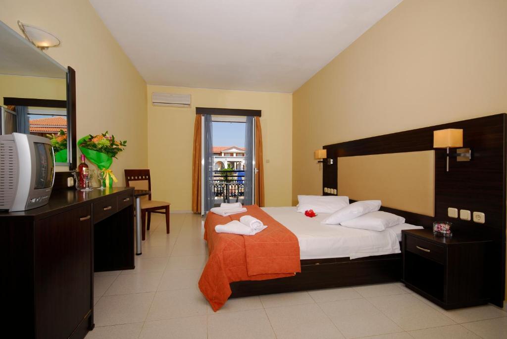 Hotel Denny'S Inn Alimos Room photo